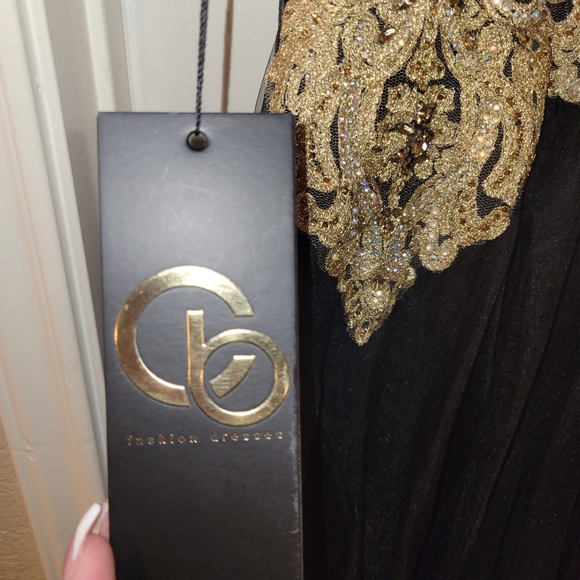 Long dress - Picture 4 of 8